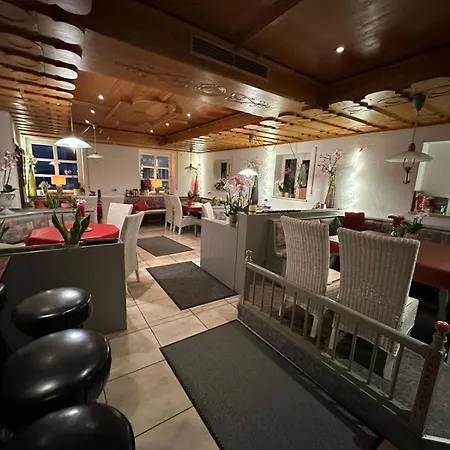 Goldene Rose Hotel 2*