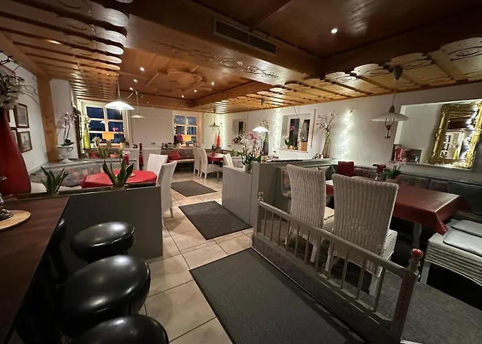 Goldene Rose Hotel 2*
